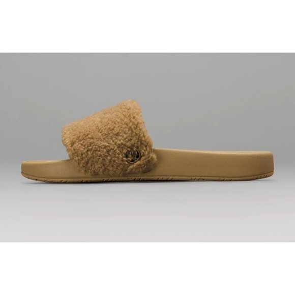 Lululemon Womens Fleece-Trimmed Slides Tan Beige Size 6 Comfort Slip-On Sandals - Picture 1 of 10